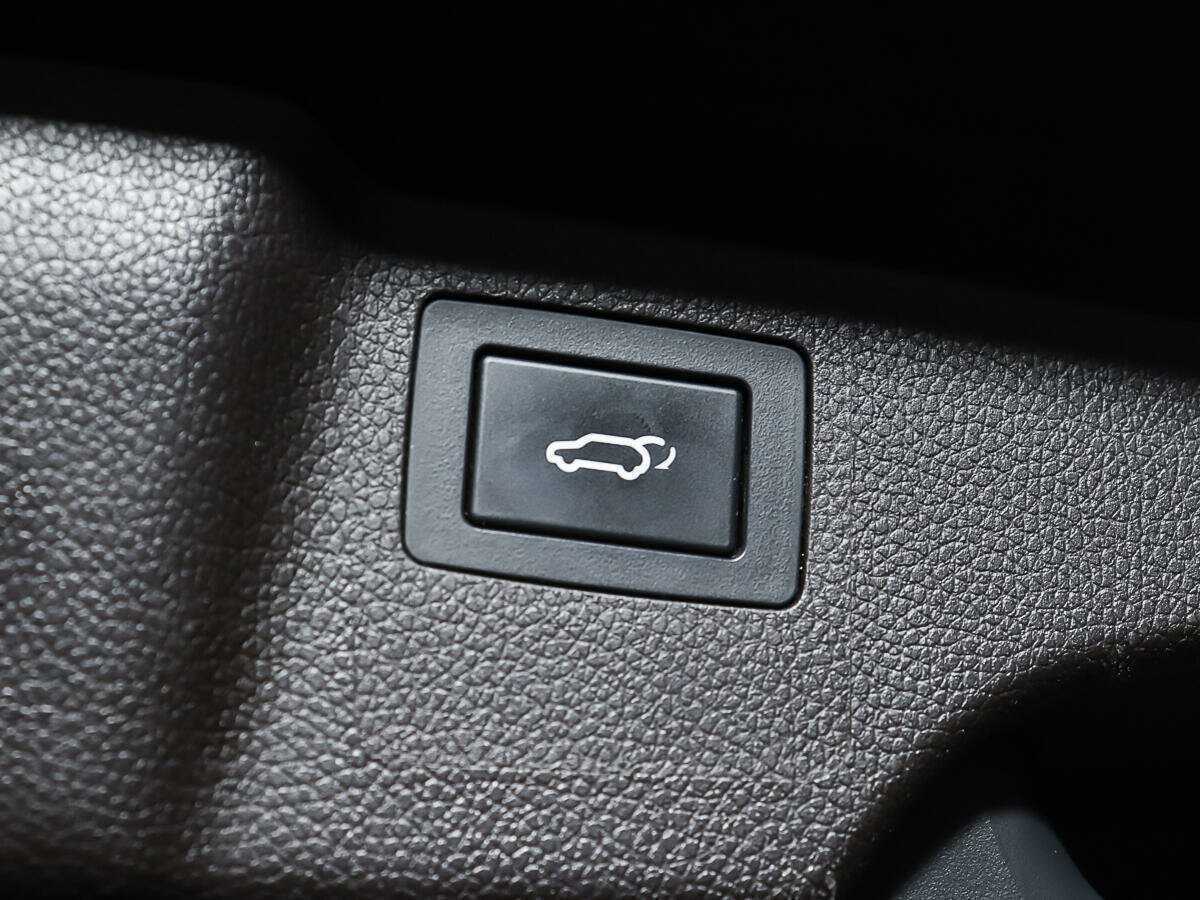 Hyundai Santa Fe с пробегом — 2018 год. Фото: #16