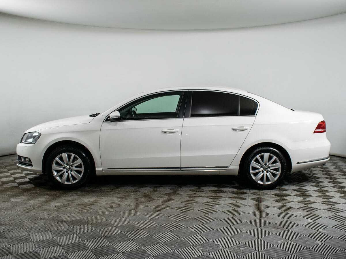 Volkswagen Passat с пробегом — 2014 год. Фото: #6