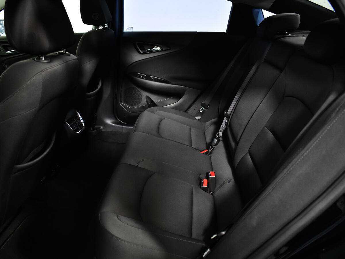 Chevrolet Malibu с пробегом — 2017 год. Фото: #7