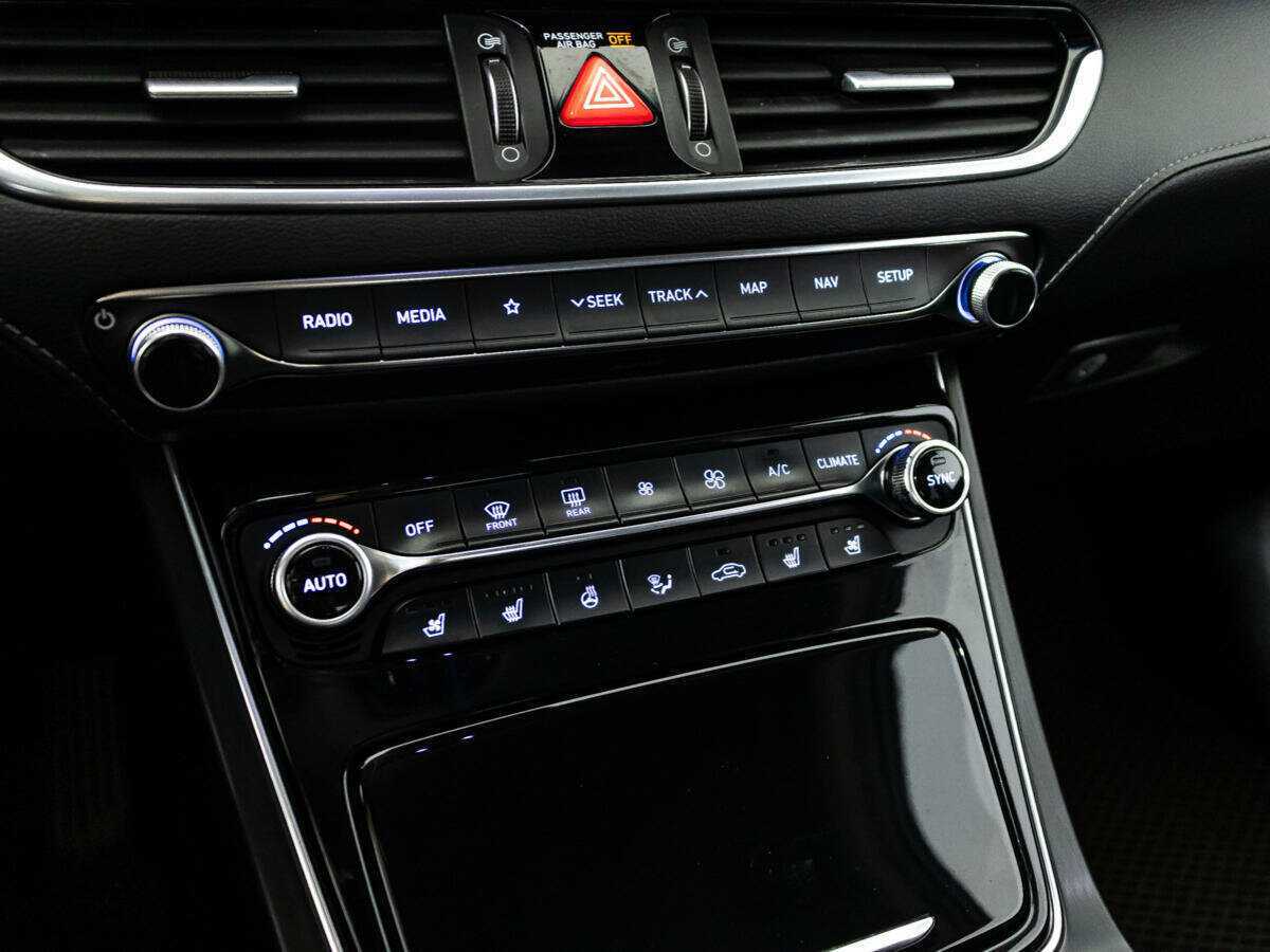 Hyundai Grandeur с пробегом — 2018 год. Фото: #16