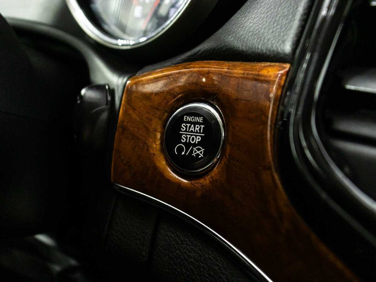 Jeep Grand Cherokee с пробегом — 2012 год. Фото: #17