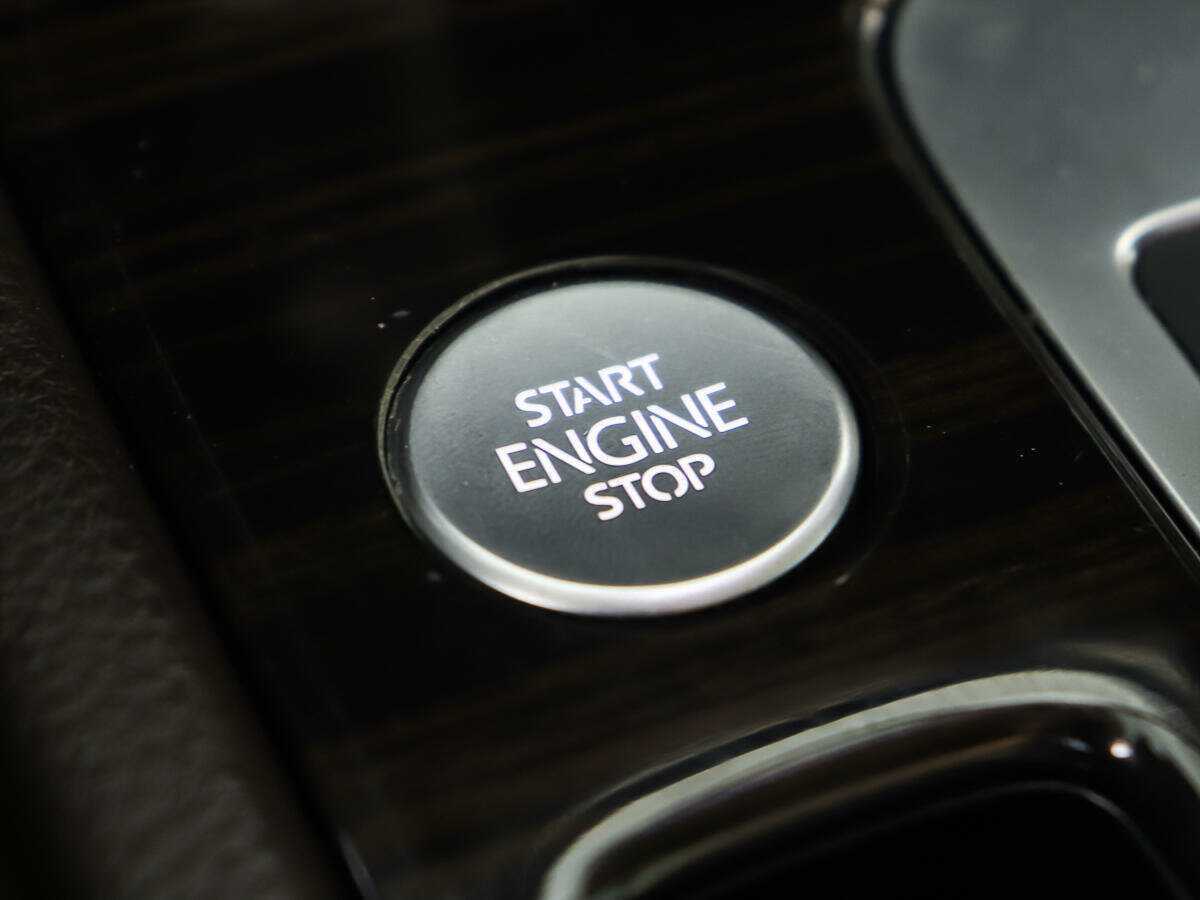 Volkswagen Touareg с пробегом — 2014 год. Фото: #18