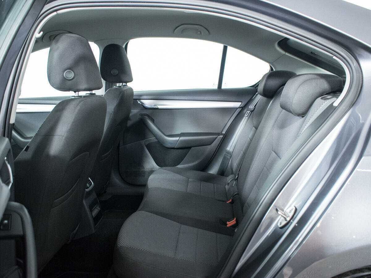 Skoda Octavia с пробегом — 2014 год. Фото: #9