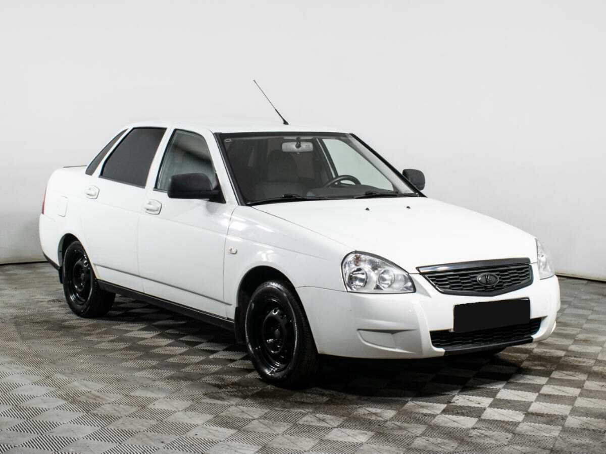 Lada (ВАЗ) Priora с пробегом — 2017 год. Фото: #2