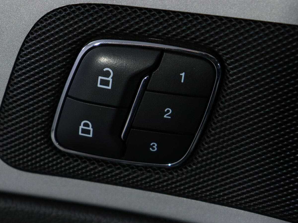 Ford Explorer с пробегом — 2014 год. Фото: #19