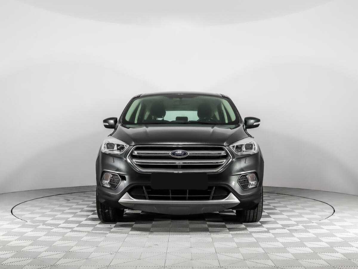 Ford Kuga с пробегом — 2018 год. Фото: #1