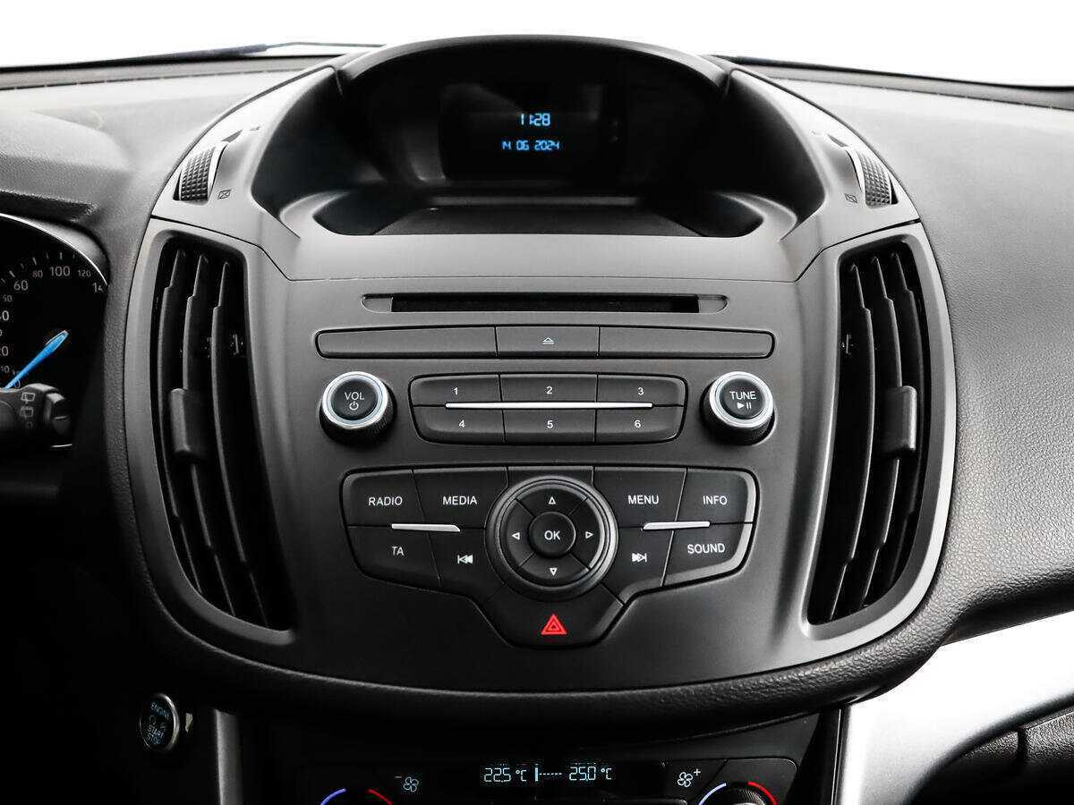 Ford Kuga с пробегом — 2018 год. Фото: #13