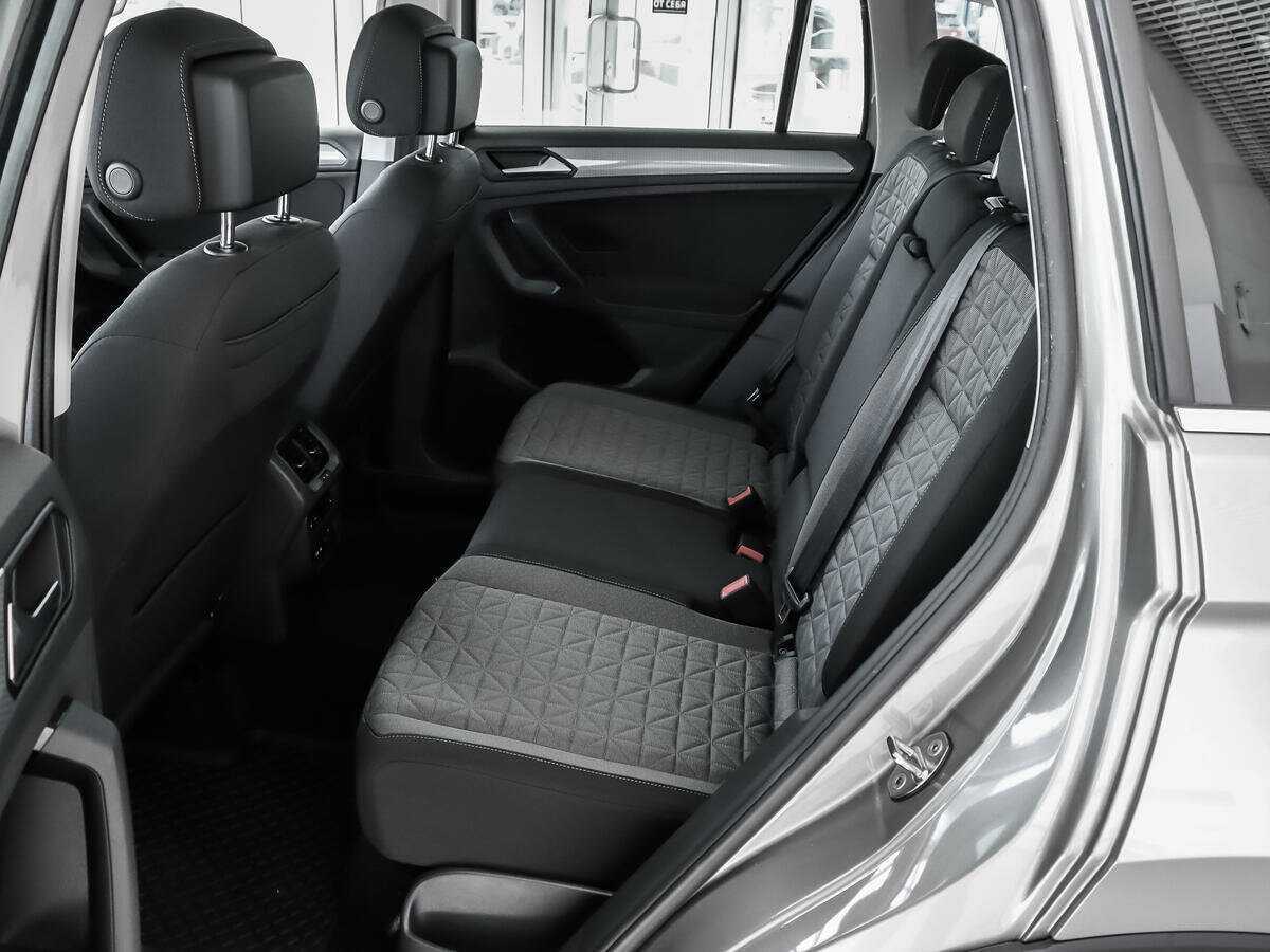 Volkswagen Tiguan с пробегом — 2021 год. Фото: #9