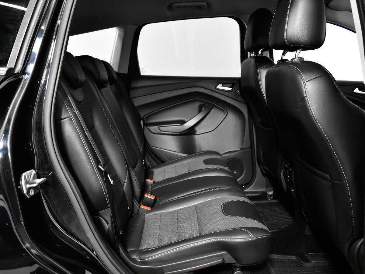 Ford Kuga с пробегом — 2016 год. Фото: #9