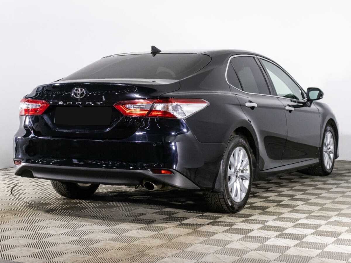 Toyota Camry с пробегом — 2021 год. Фото: #4