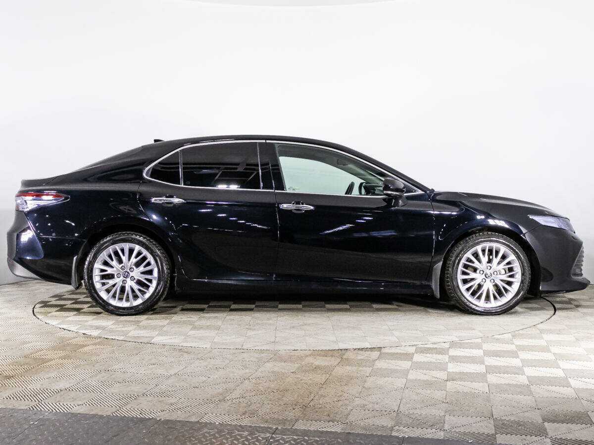 Toyota Camry с пробегом — 2020 год. Фото: #3