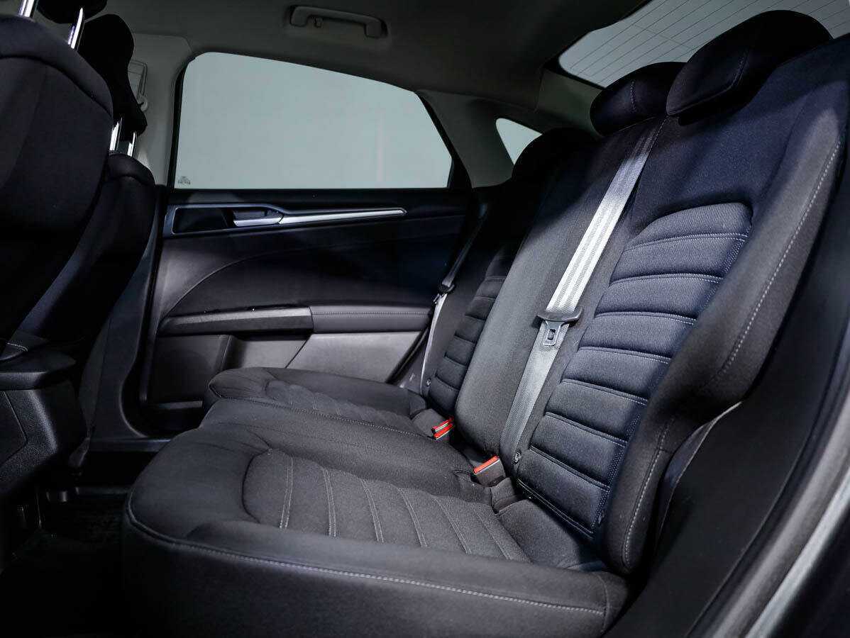 Ford Mondeo с пробегом — 2017 год. Фото: #11