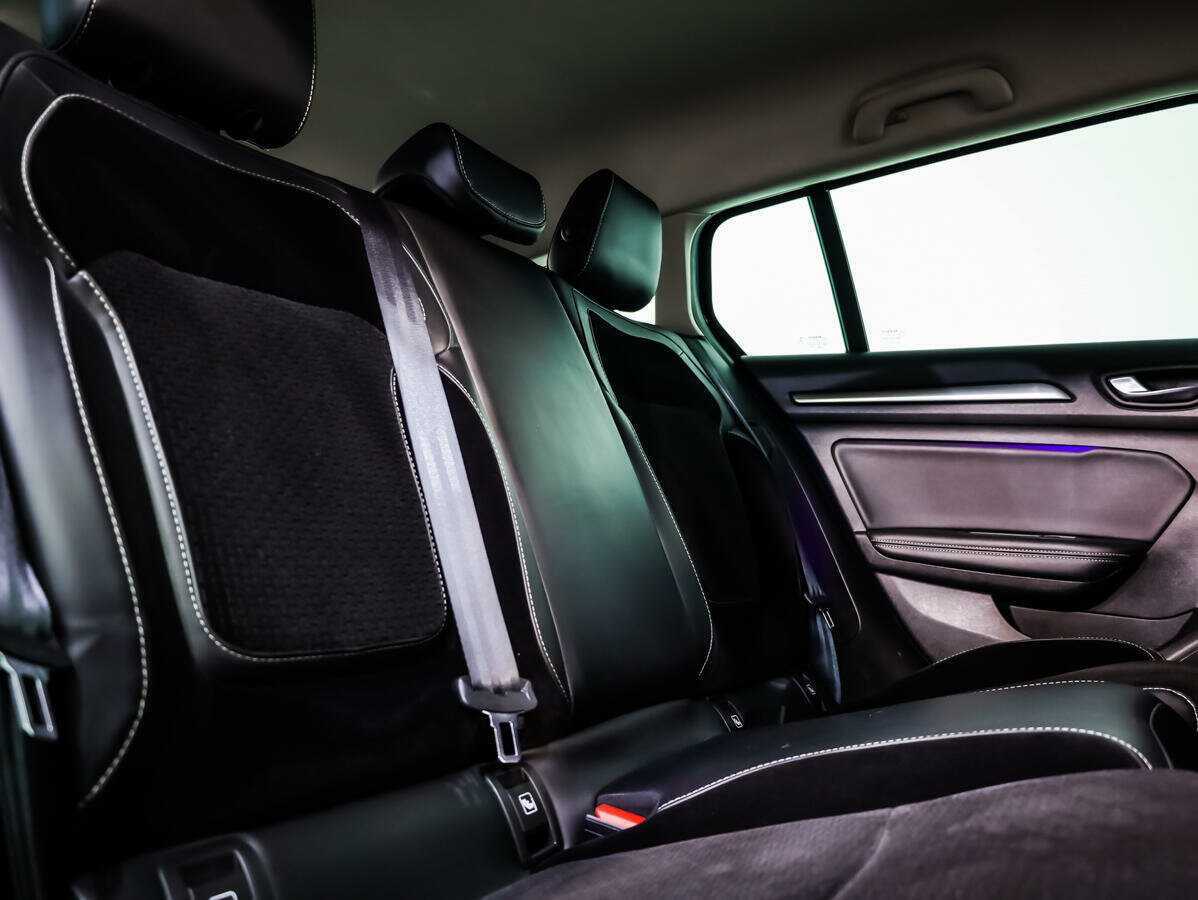 Renault Megane с пробегом — 2017 год. Фото: #11