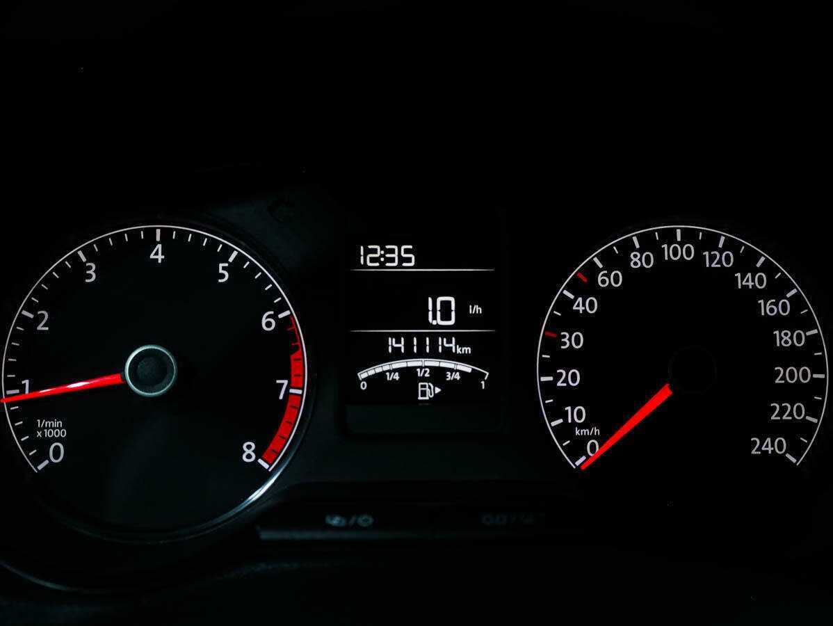 Volkswagen Polo с пробегом — 2017 год. Фото: #8