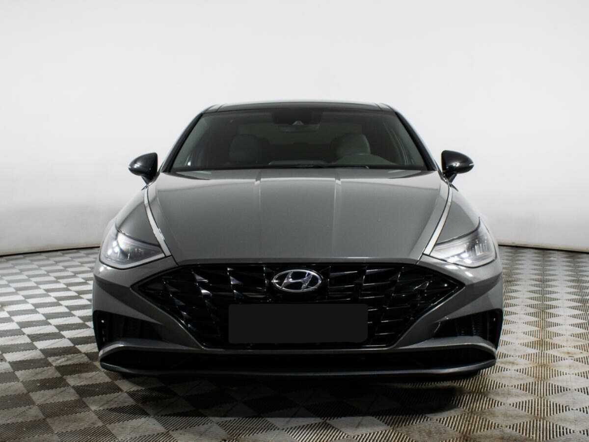 Hyundai Sonata с пробегом — 2021 год. Фото: #1