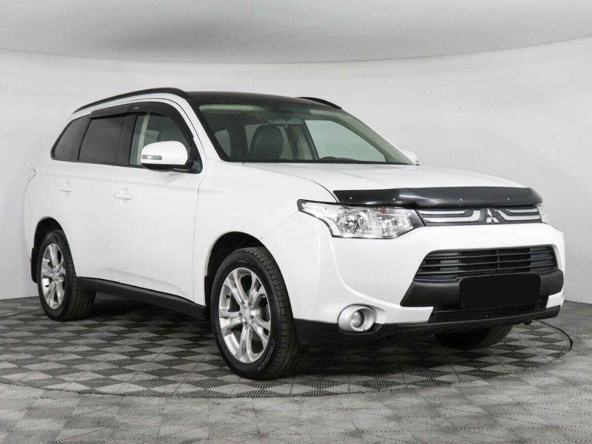 Mitsubishi Outlander с пробегом — 2013 год. Фото: #2