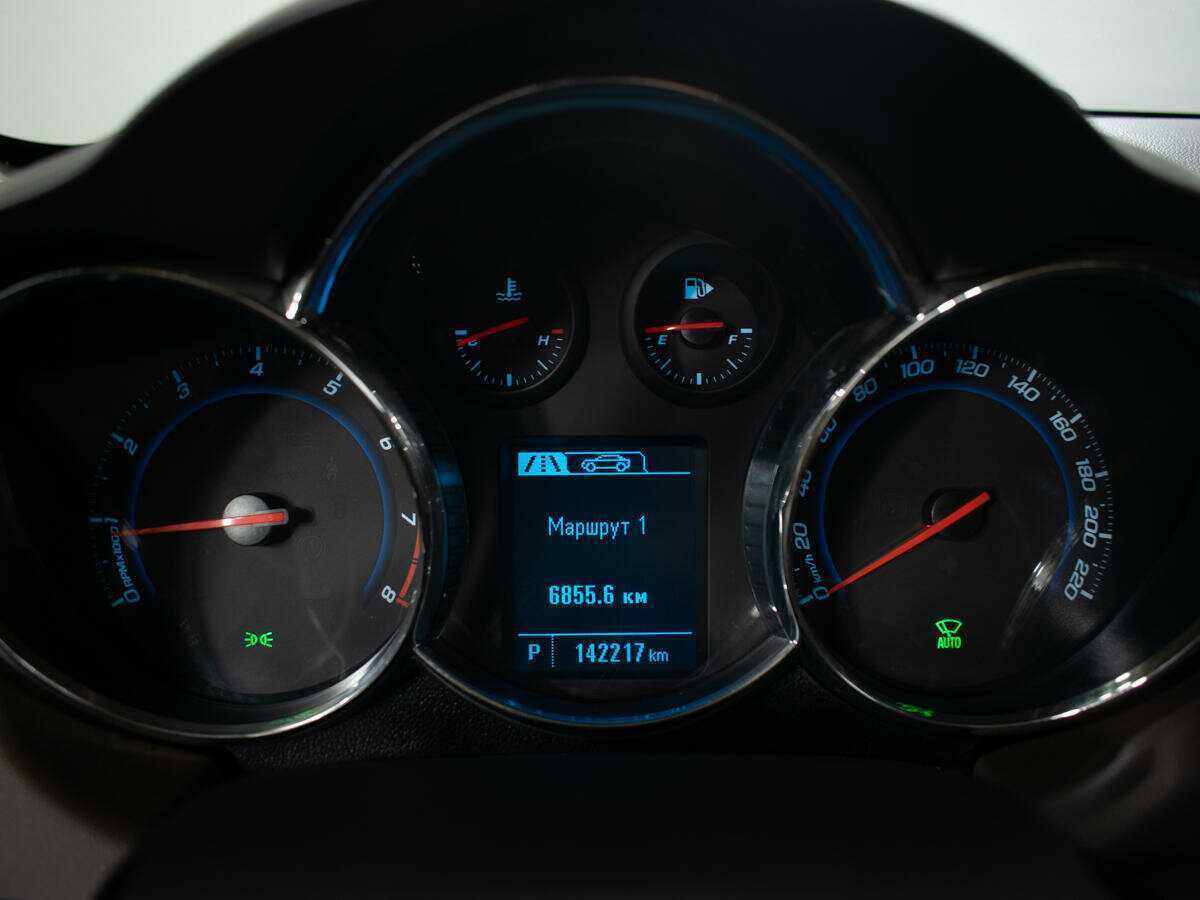 Chevrolet Cruze с пробегом — 2015 год. Фото: #7