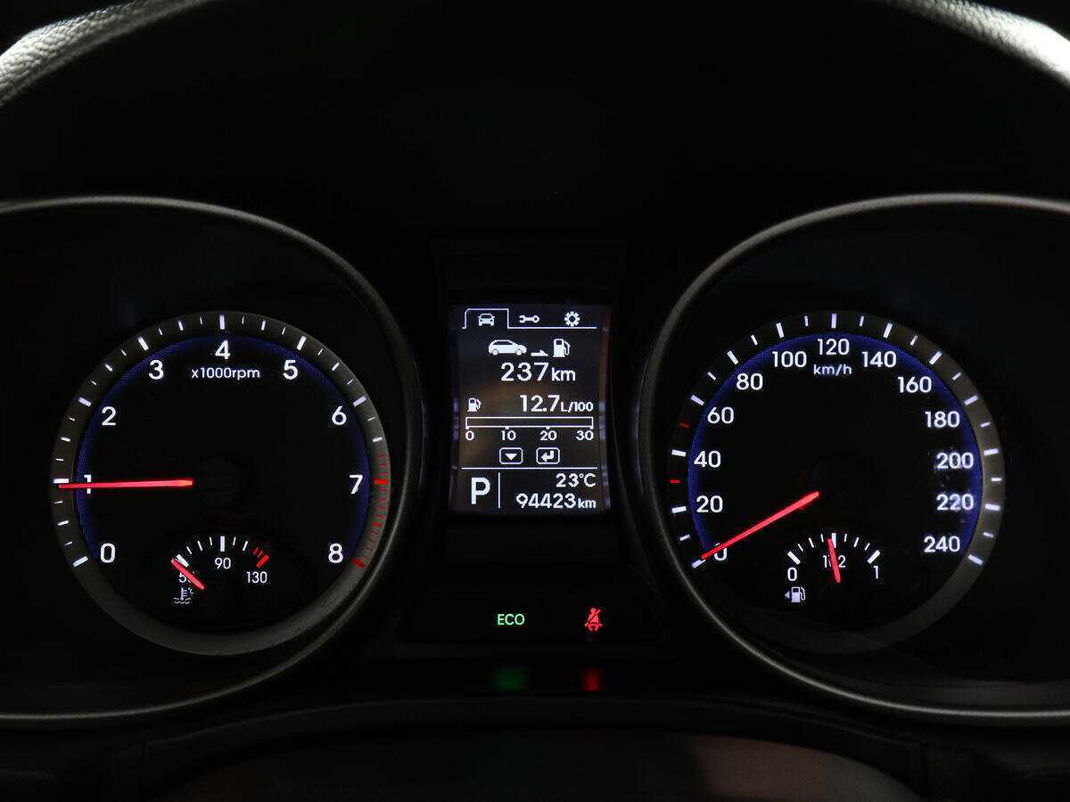 Hyundai Santa Fe с пробегом — 2013 год. Фото: #10