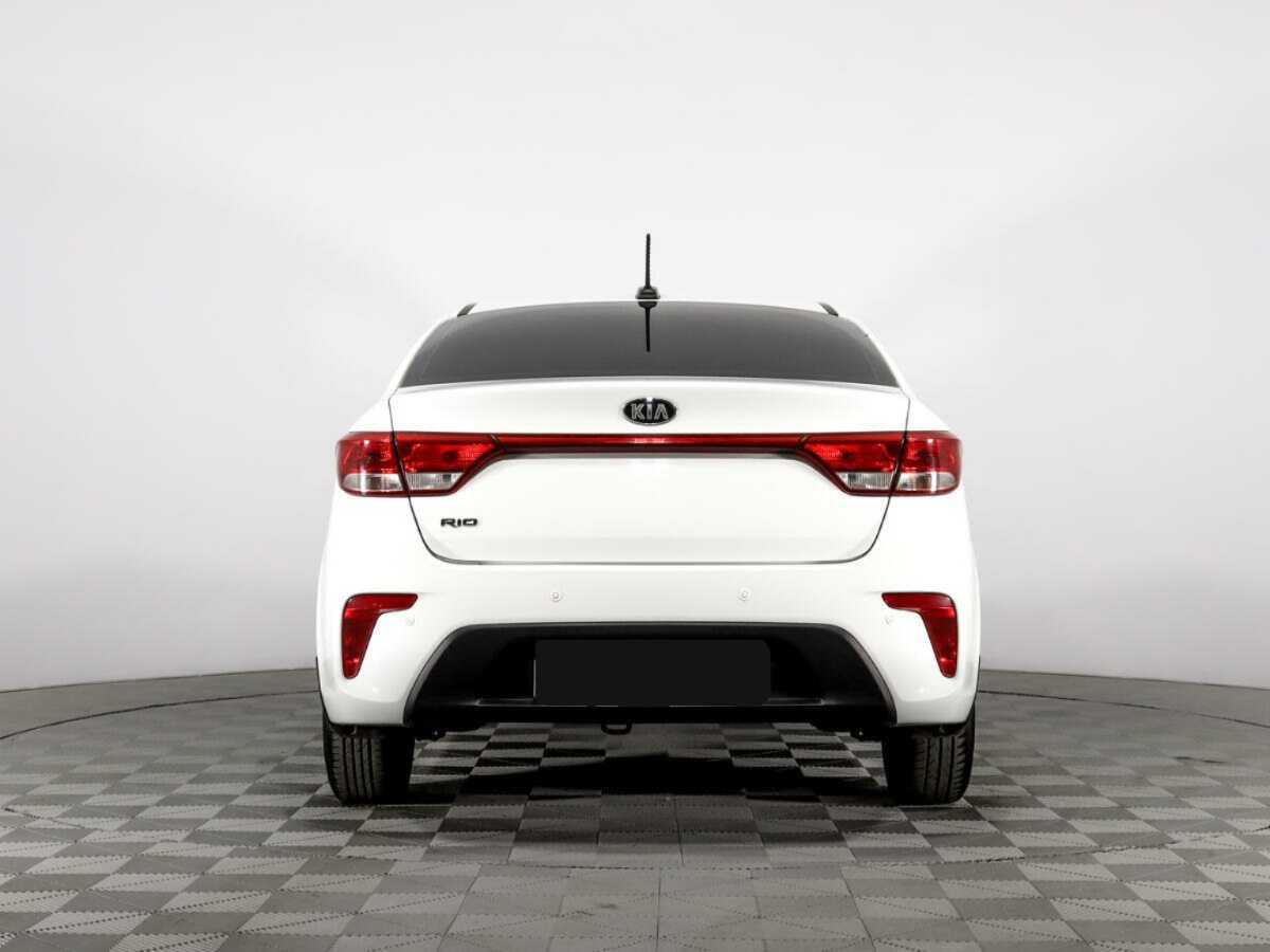 Kia Rio с пробегом — 2017 год. Фото: #5