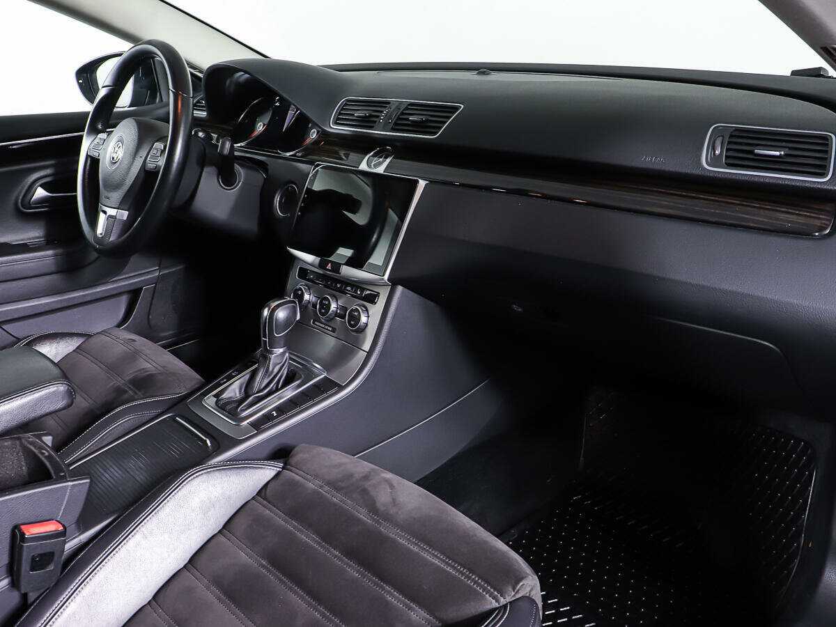 Volkswagen Passat CC с пробегом — 2013 год. Фото: #8