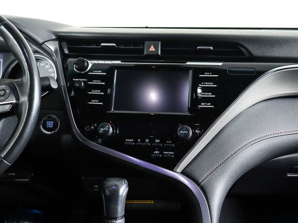 Toyota Camry с пробегом — 2020 год. Фото: #11