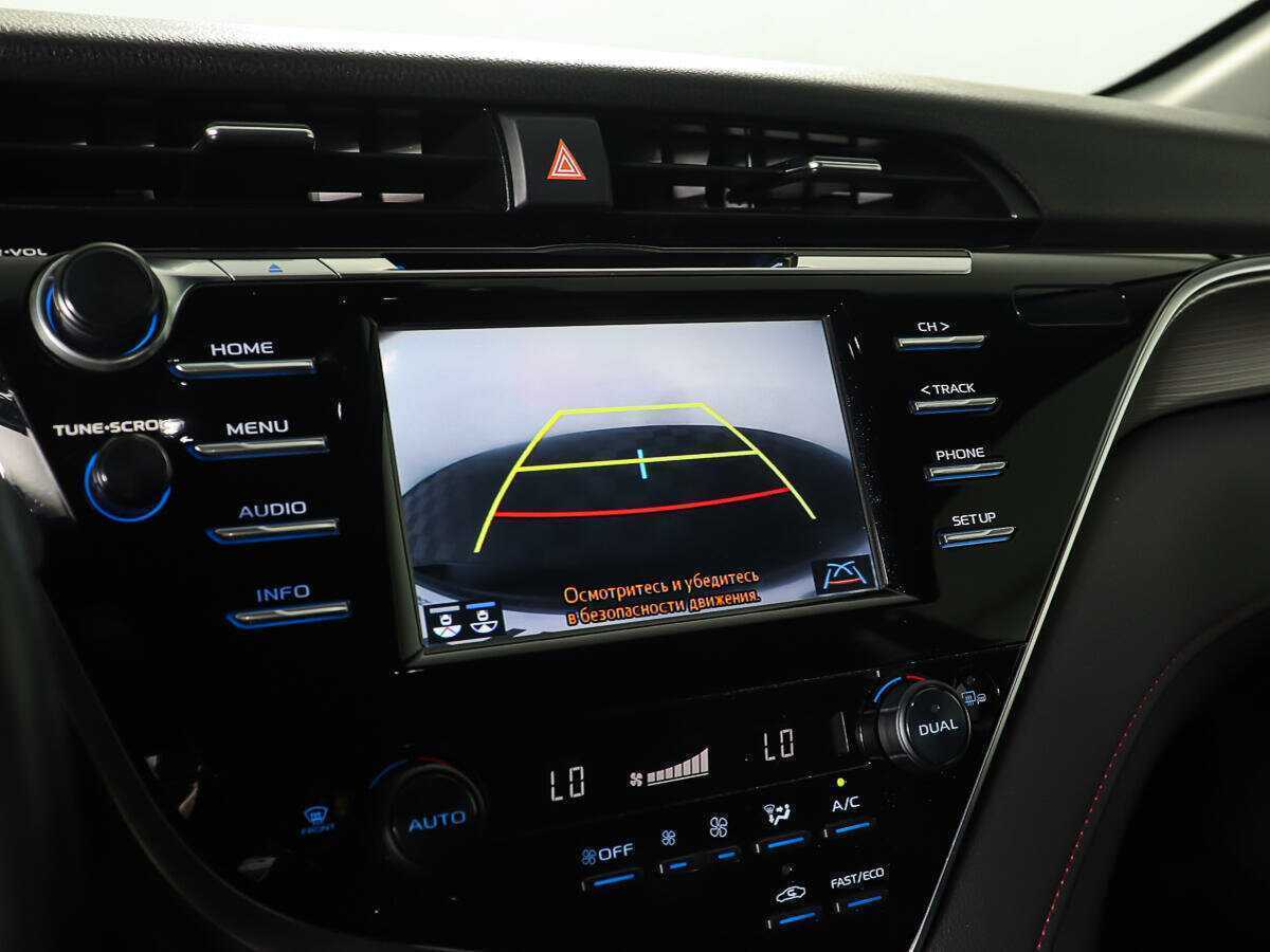 Toyota Camry с пробегом — 2020 год. Фото: #18