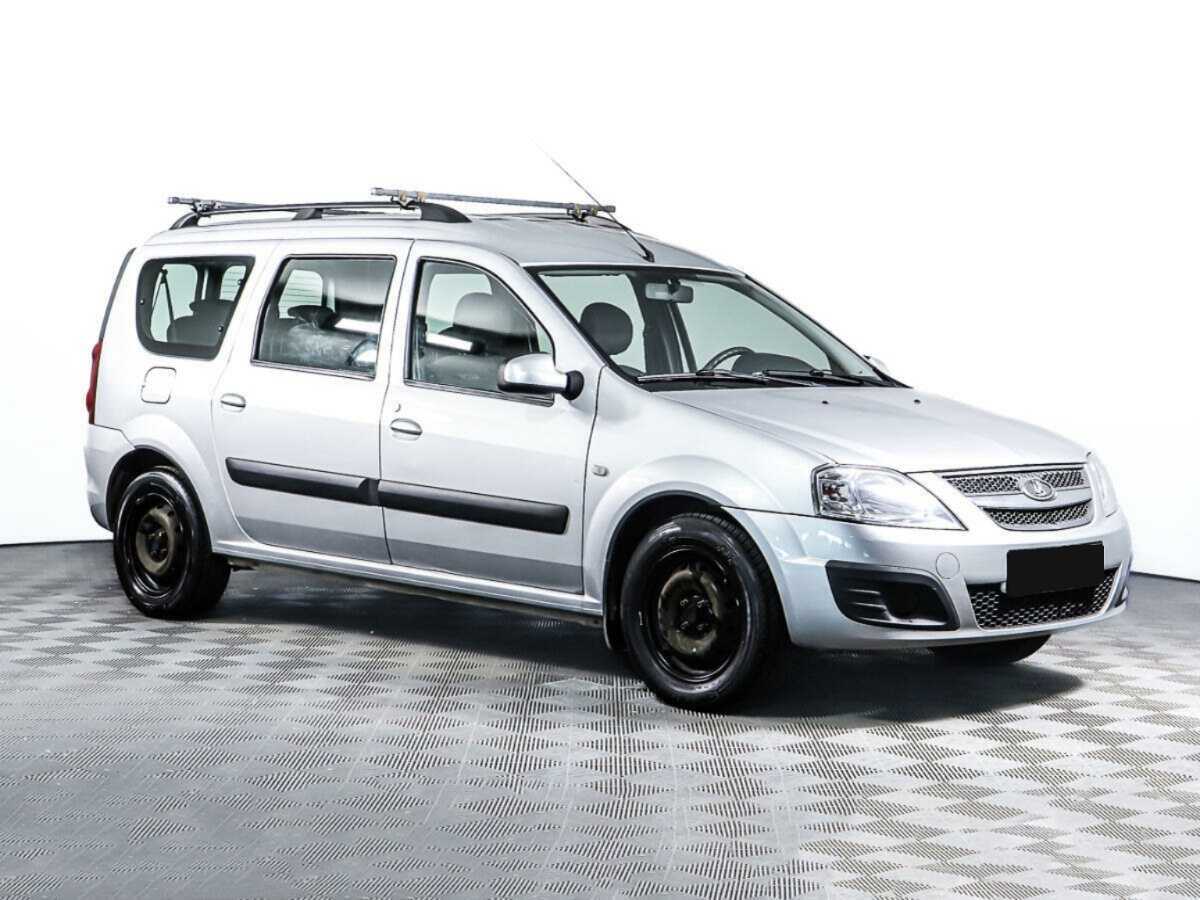 Lada (ВАЗ) Largus с пробегом — 2015 год. Фото: #2