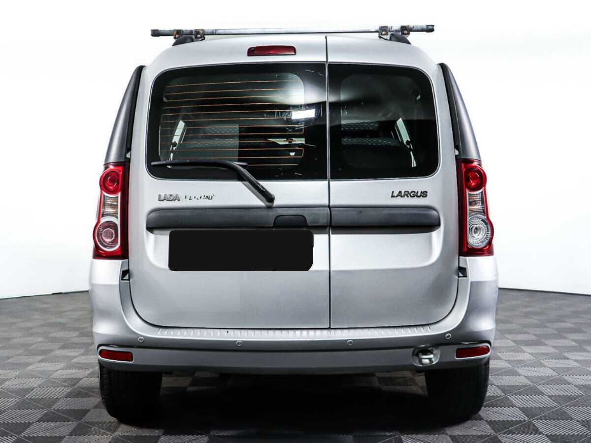 Lada (ВАЗ) Largus с пробегом — 2015 год. Фото: #5