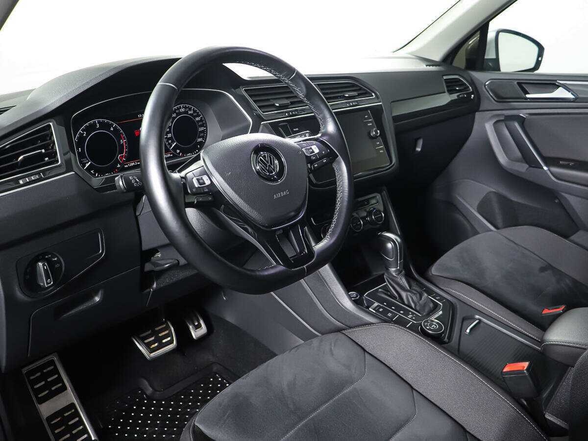 Volkswagen Tiguan с пробегом — 2017 год. Фото: #12