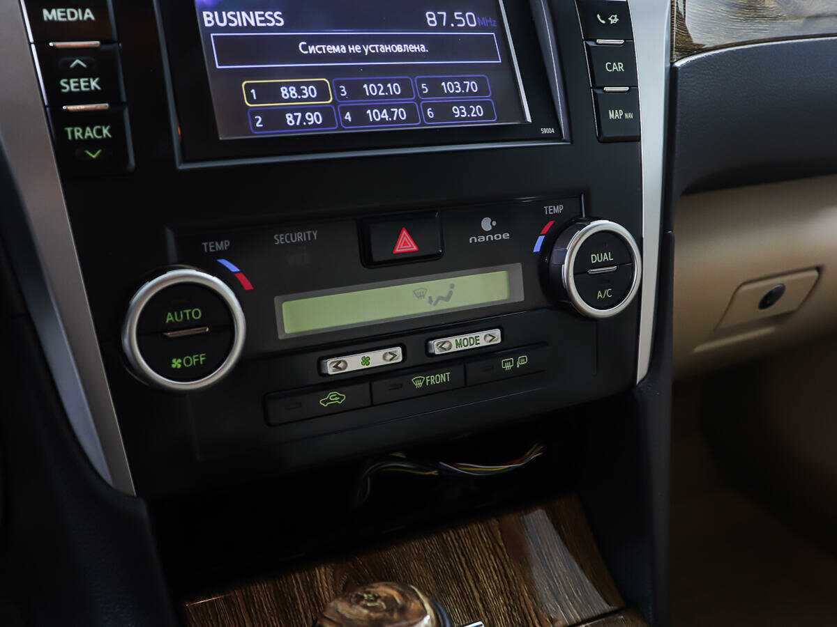 Toyota Camry с пробегом — 2014 год. Фото: #20