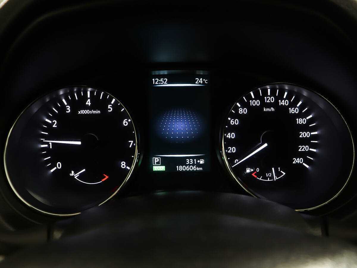 Nissan X-Trail с пробегом — 2016 год. Фото: #13