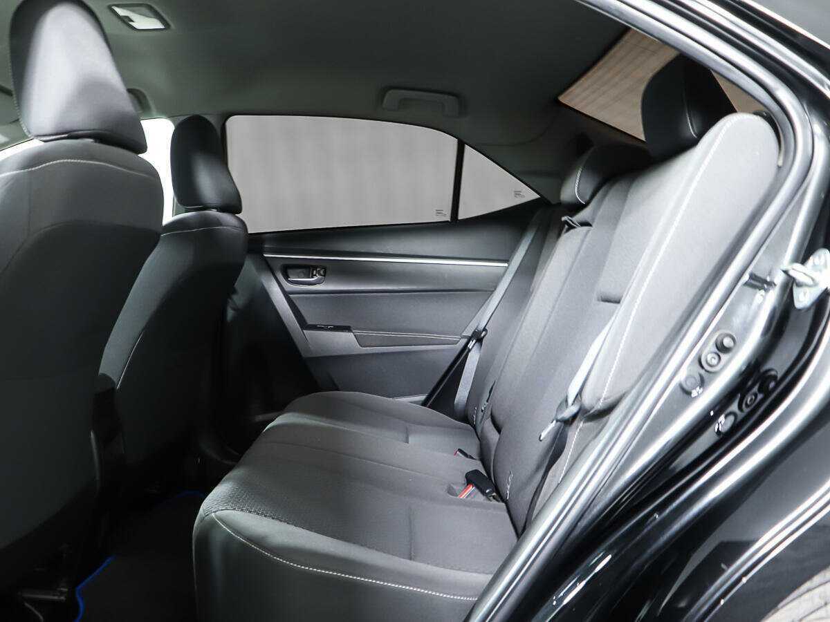 Toyota Corolla с пробегом — 2017 год. Фото: #8