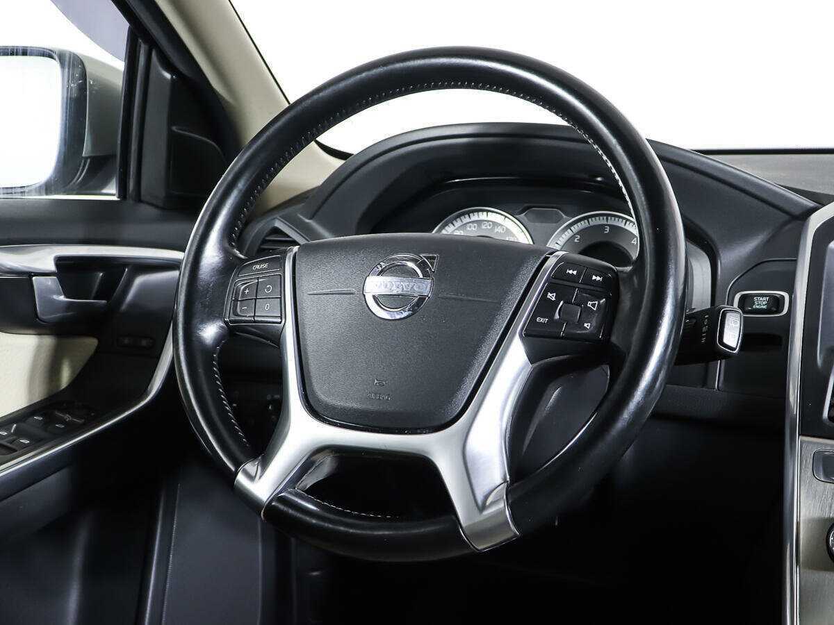 Volvo XC60 с пробегом — 2012 год. Фото: #16