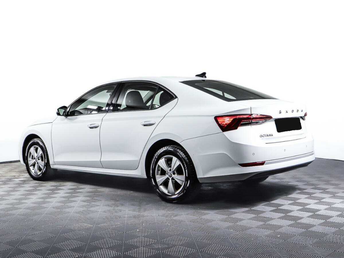 Skoda Octavia с пробегом — 2021 год. Фото: #5