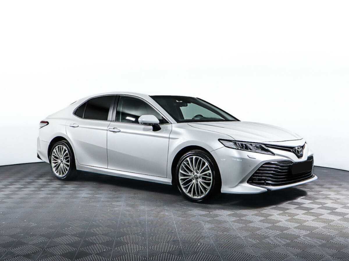 Toyota Camry с пробегом — 2020 год. Фото: #2