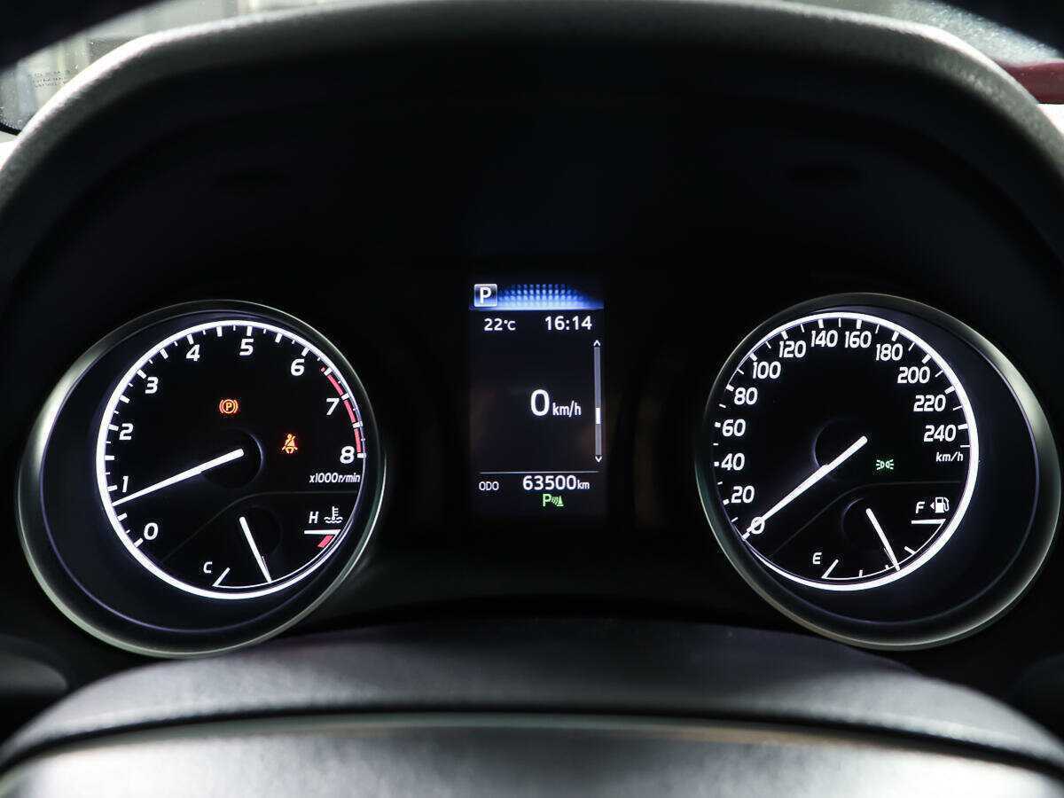 Toyota Camry с пробегом — 2020 год. Фото: #13