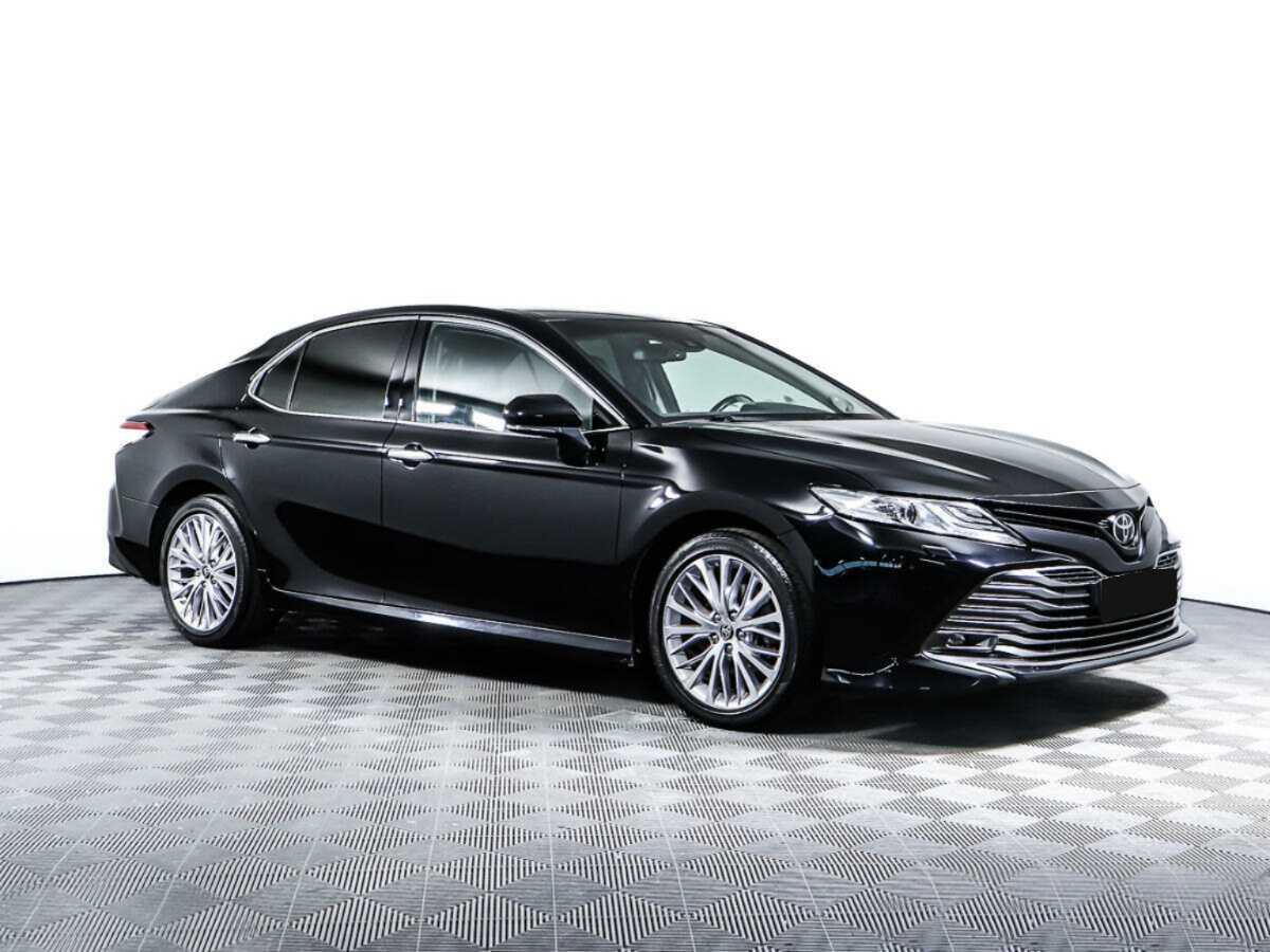 Toyota Camry с пробегом — 2020 год. Фото: #2