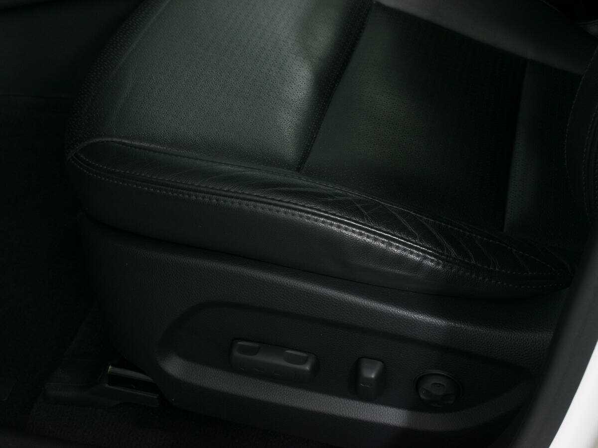 Hyundai Santa Fe с пробегом — 2014 год. Фото: #17