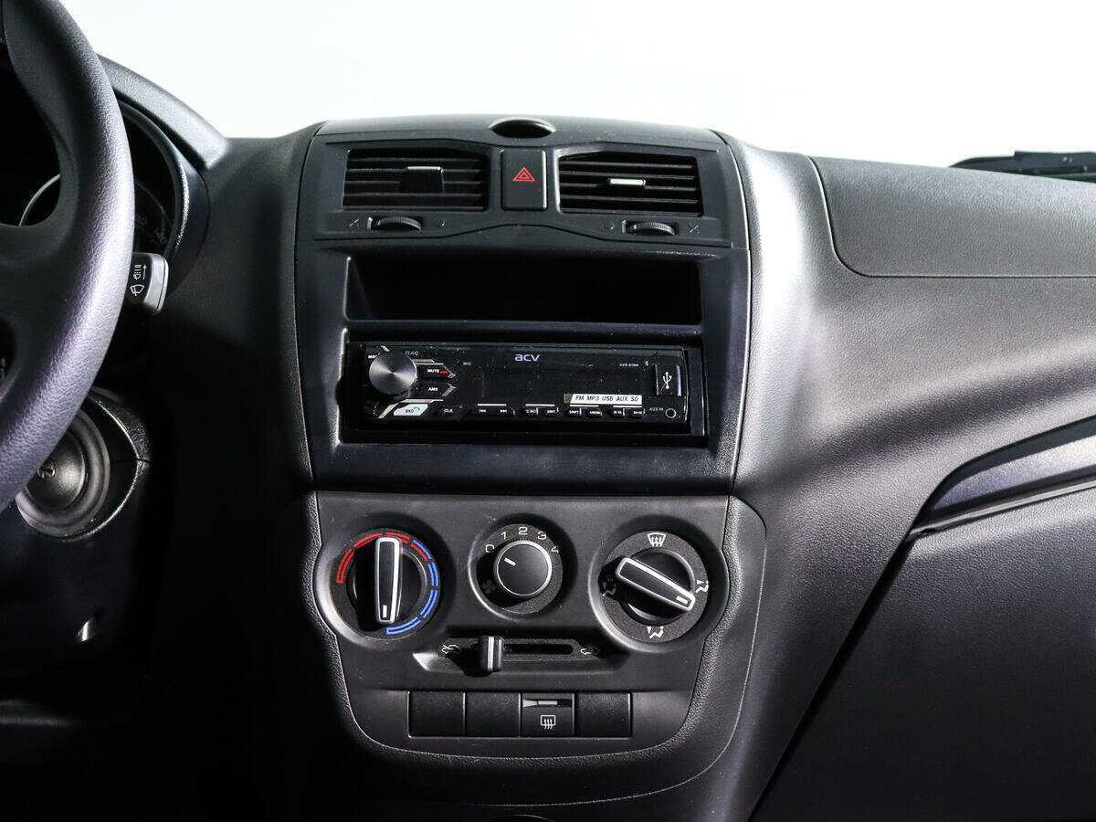 Lada (ВАЗ) Granta с пробегом — 2023 год. Фото: #11