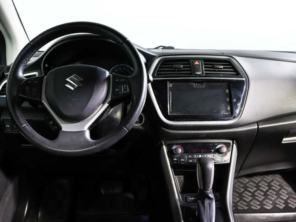 Suzuki SX4 с пробегом — 2017 год. Фото: #9