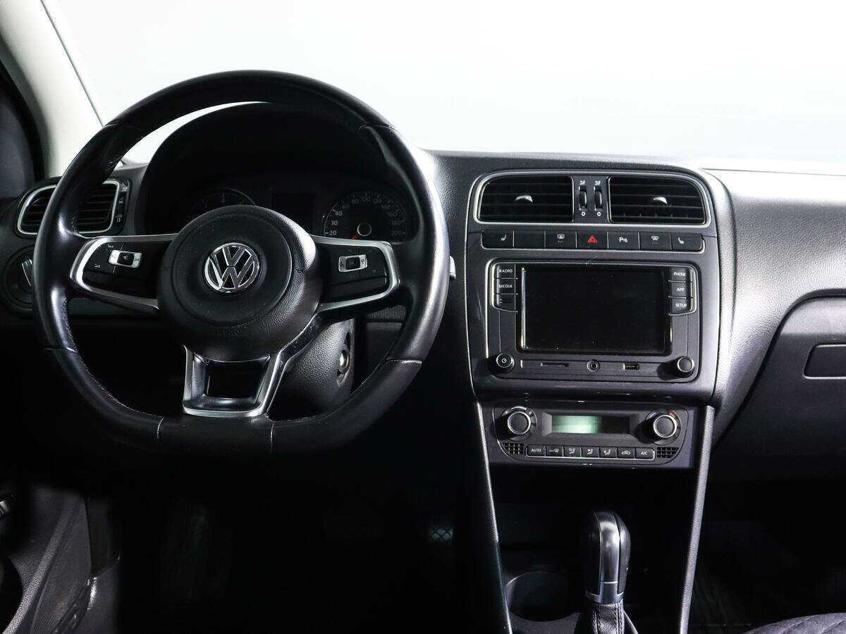 Volkswagen Polo с пробегом — 2019 год. Фото: #11