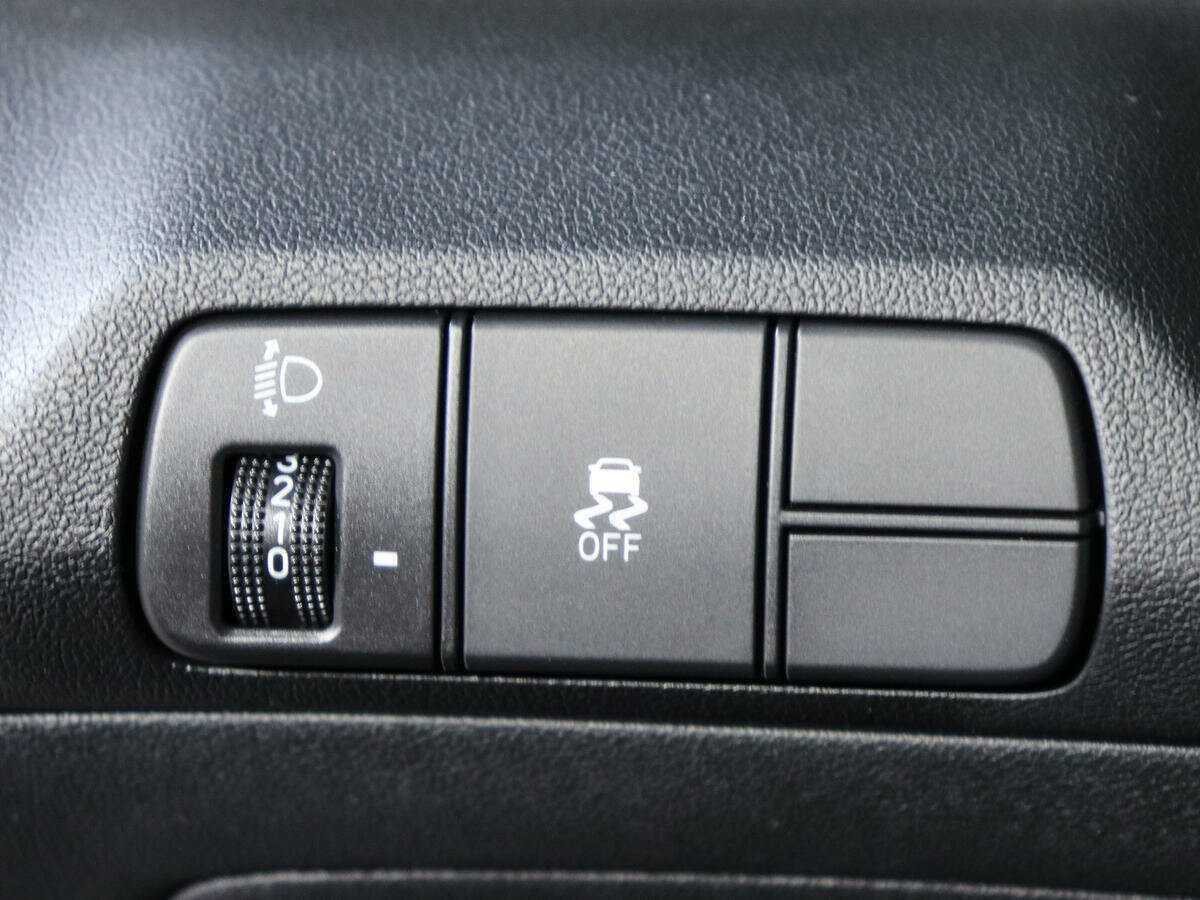 Hyundai Elantra с пробегом — 2022 год. Фото: #18