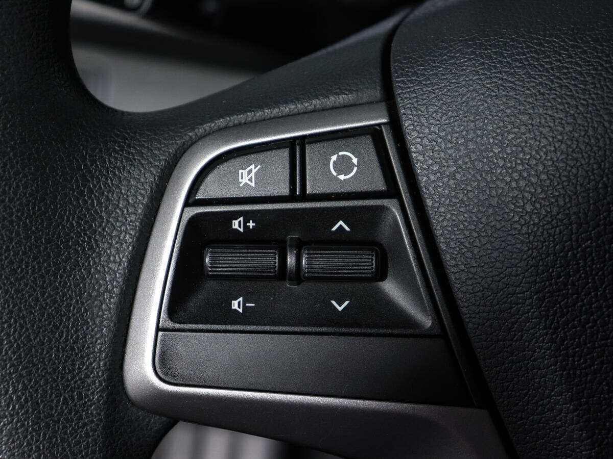 Hyundai Solaris с пробегом — 2019 год. Фото: #13