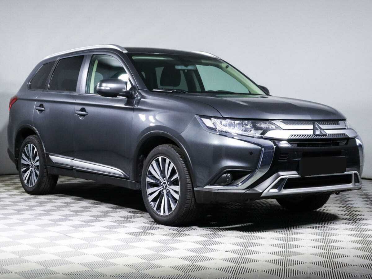 Mitsubishi Outlander с пробегом — 2021 год. Фото: #2