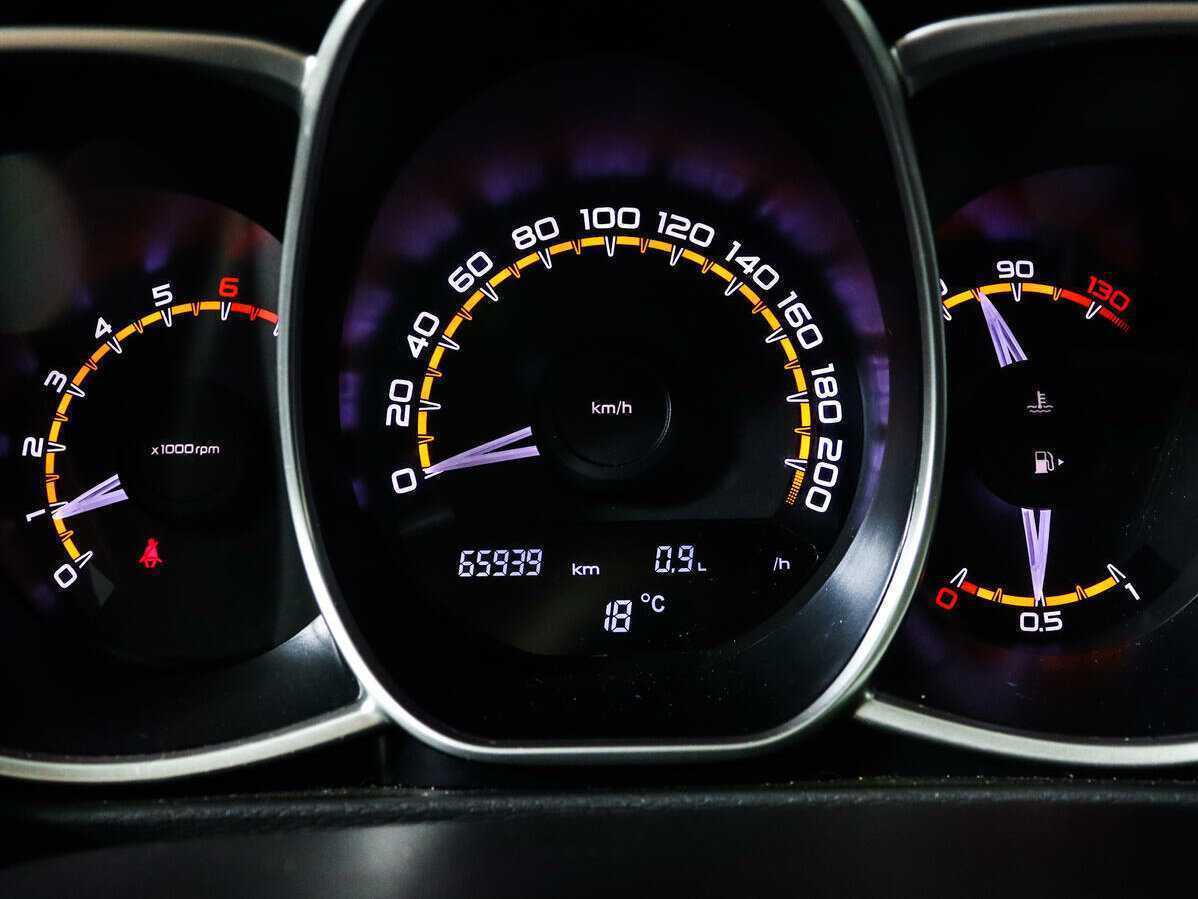 Lada (ВАЗ) Vesta с пробегом — 2019 год. Фото: #10