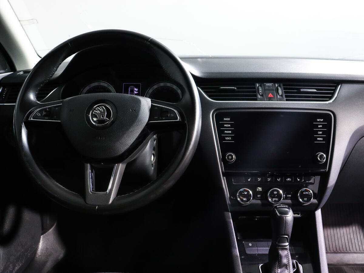 Skoda Octavia с пробегом — 2020 год. Фото: #11