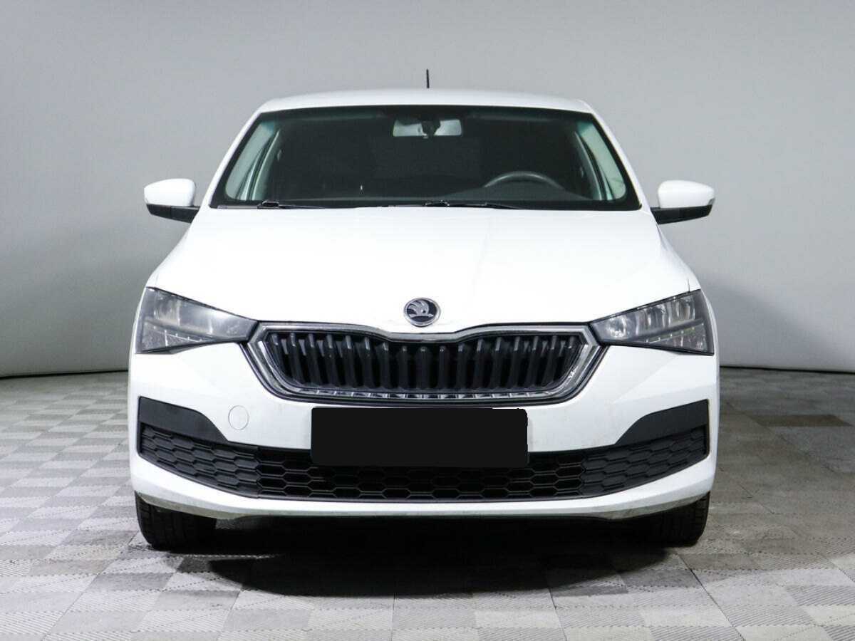 Skoda Rapid с пробегом — 2021 год. Фото: #1
