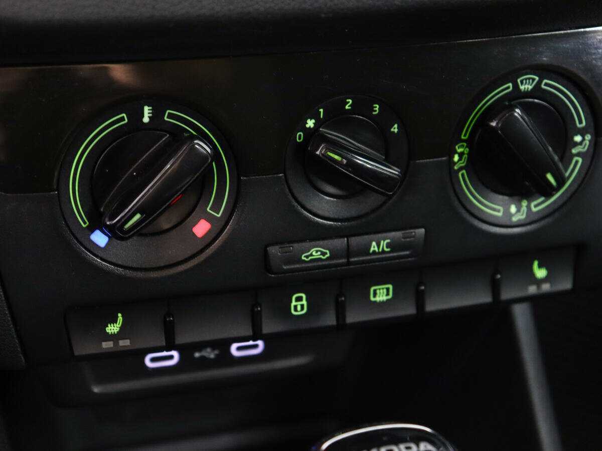 Skoda Rapid с пробегом — 2021 год. Фото: #17