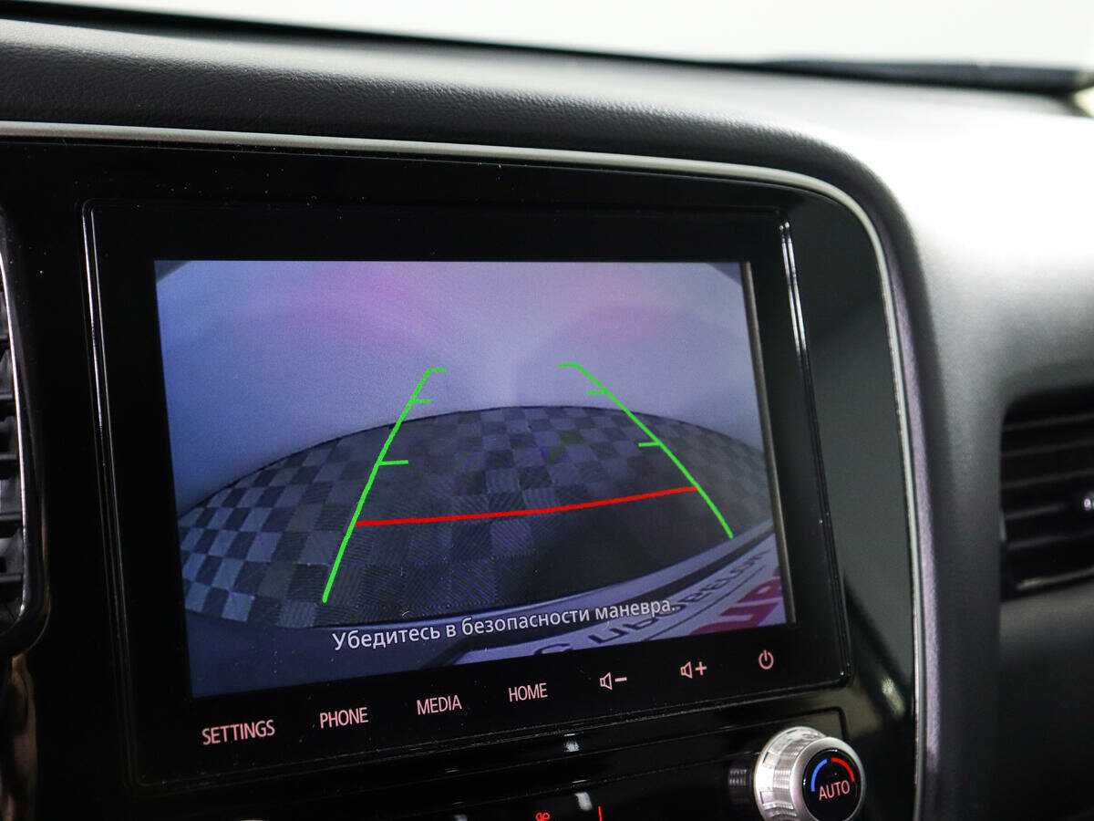 Mitsubishi Outlander с пробегом — 2021 год. Фото: #12