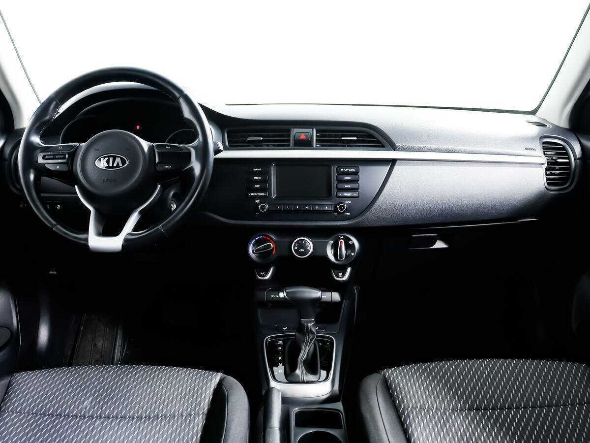 Kia Rio с пробегом — 2018 год. Фото: #10